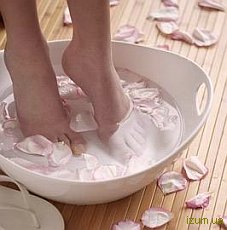 Компрессы, протирания, маски и обертывания для усталых ног
